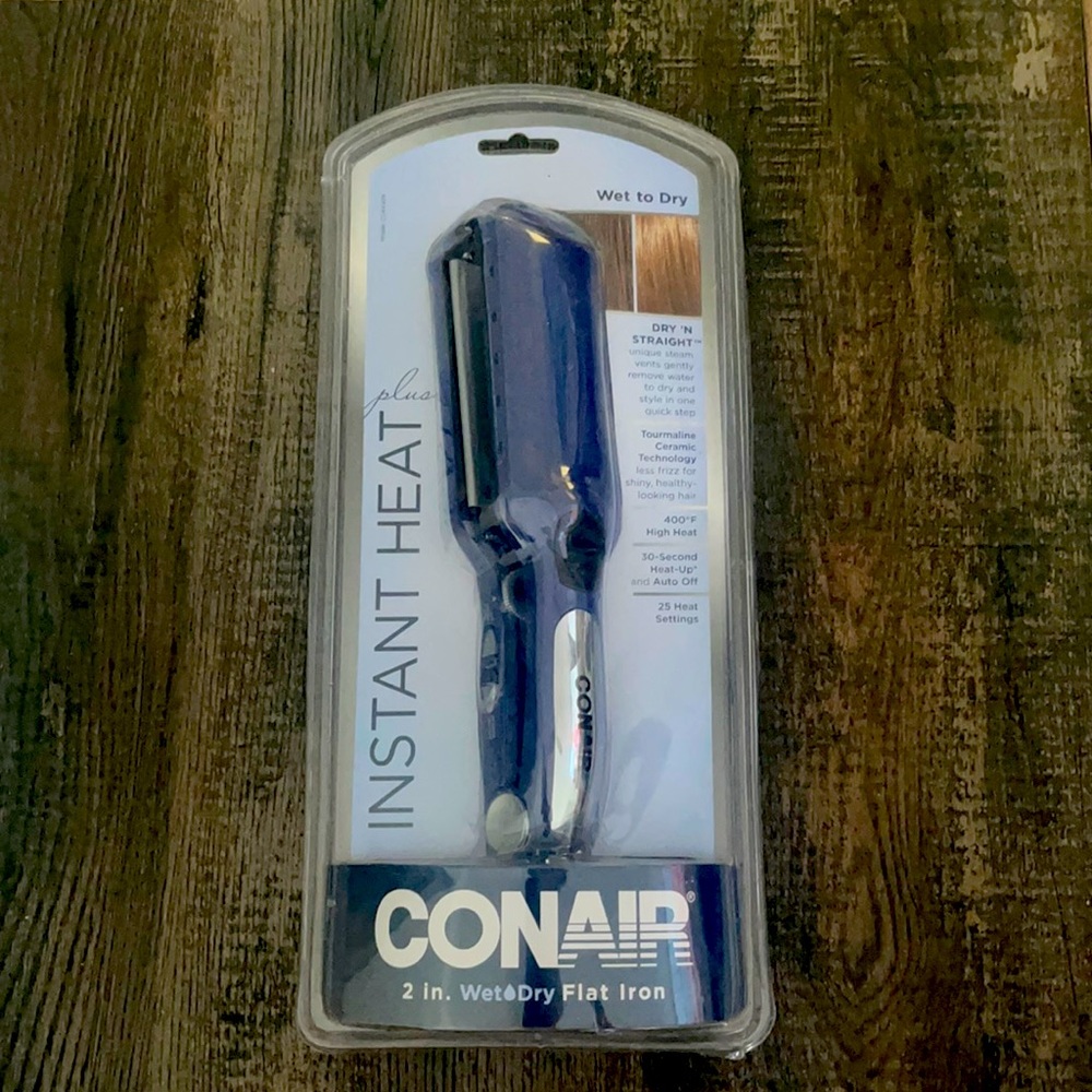 Conair Flat Iron Wet to Dry